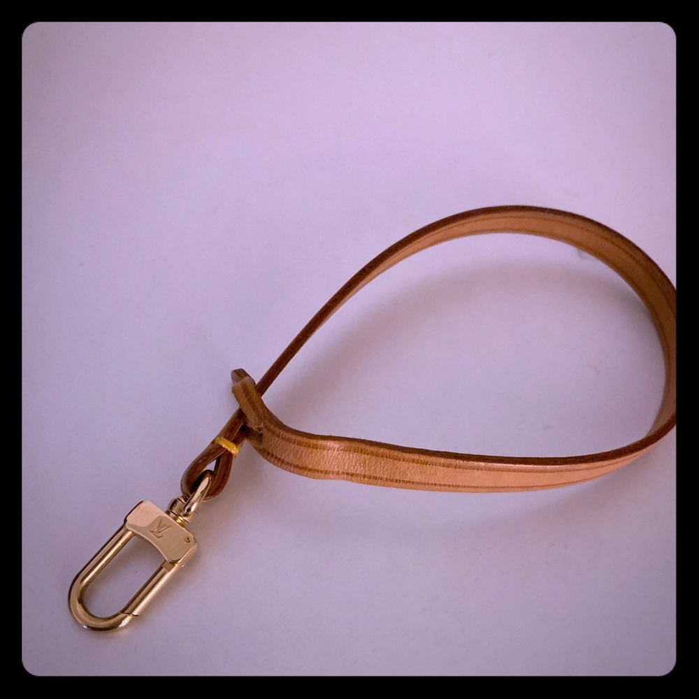 ✨Authentic Louis Vuitton Strap✨
